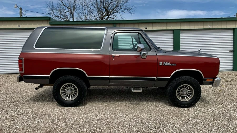 1985 Dodge Ramcharger - Image 2 of 9
