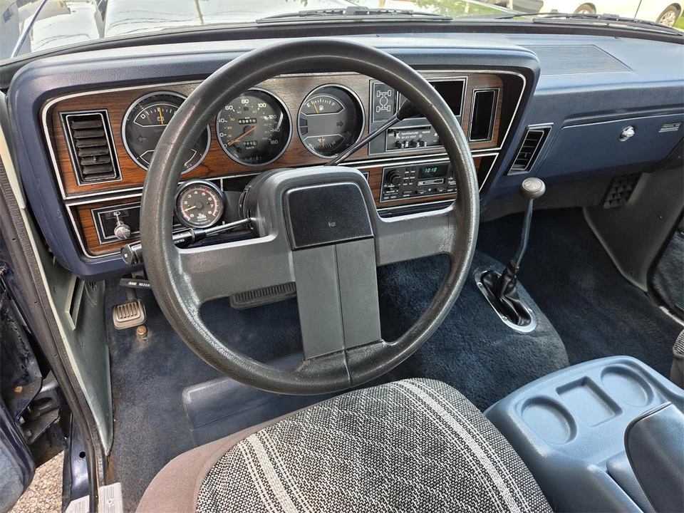 1985 Dodge Ramcharger - Image 19 of 31