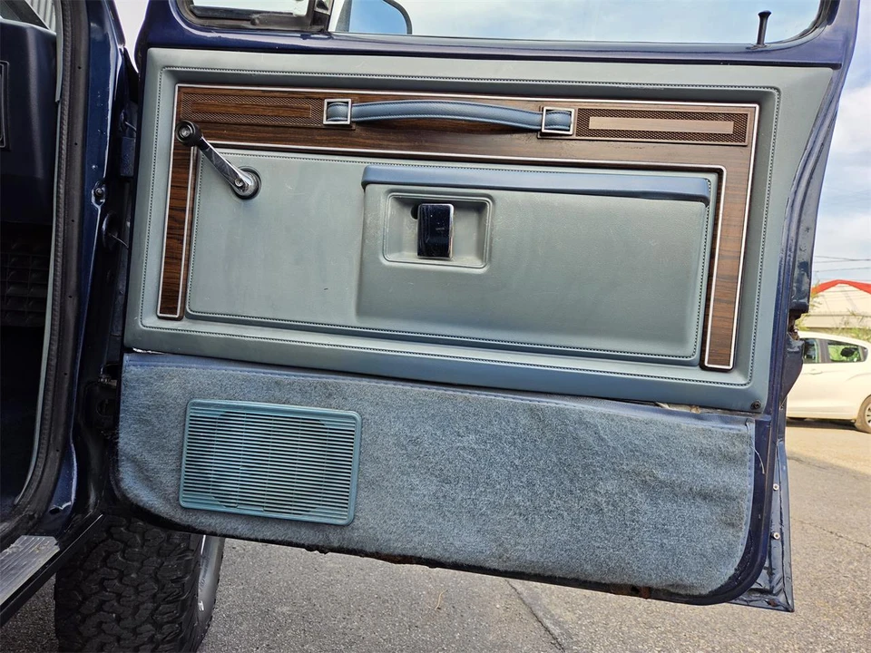1985 Dodge Ramcharger - Image 24 of 31