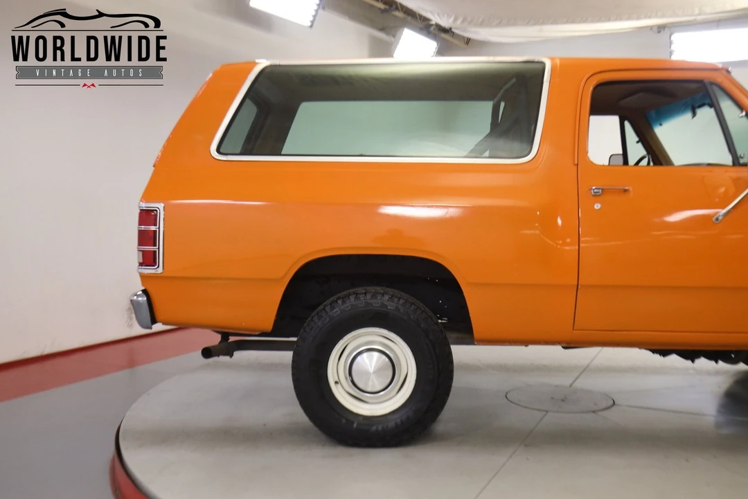 1985 Dodge Ramcharger - Image 9 of 12