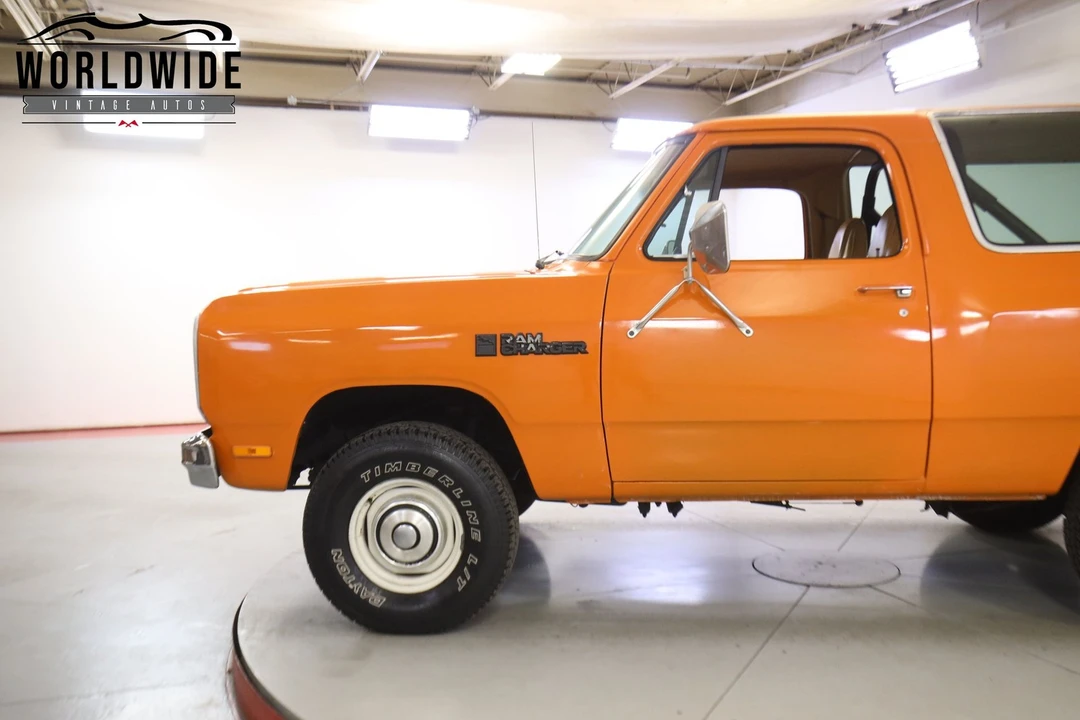 1985 Dodge Ramcharger - Image 7 of 12