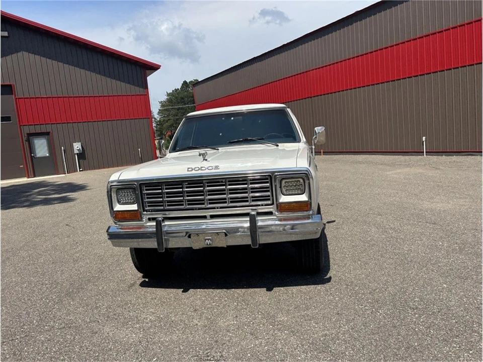 1985 Dodge Ramcharger - Image 14 of 31