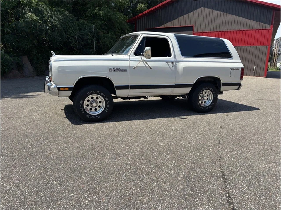 1985 Dodge Ramcharger - Image 6 of 31