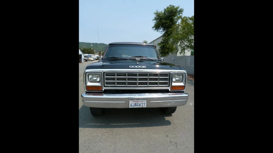 1985 Dodge Ramcharger - Image 4 of 12