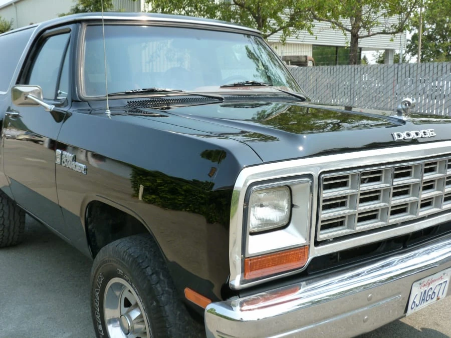 1985 Dodge Ramcharger - Image 8 of 12
