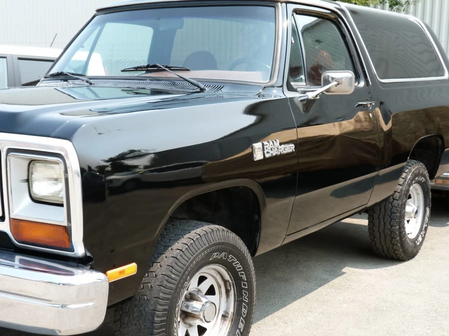 1985 Dodge Ramcharger - Image 11 of 12