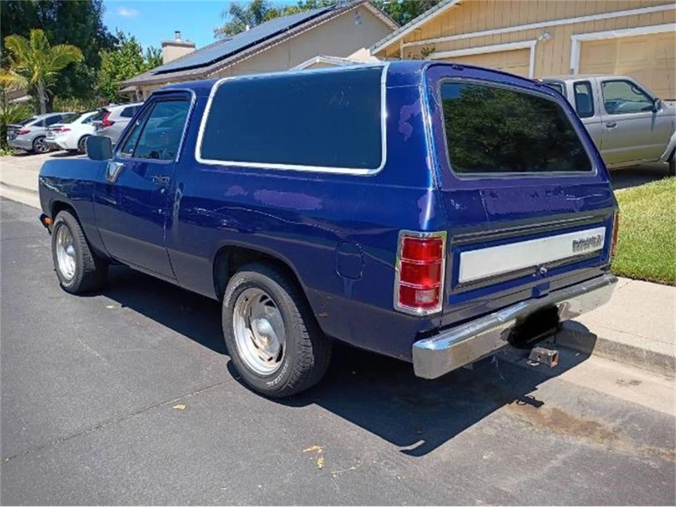1985 Dodge Ramcharger - Image 10 of 15