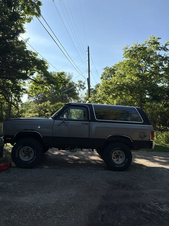 1985 Dodge Ramcharger - Image 11 of 11