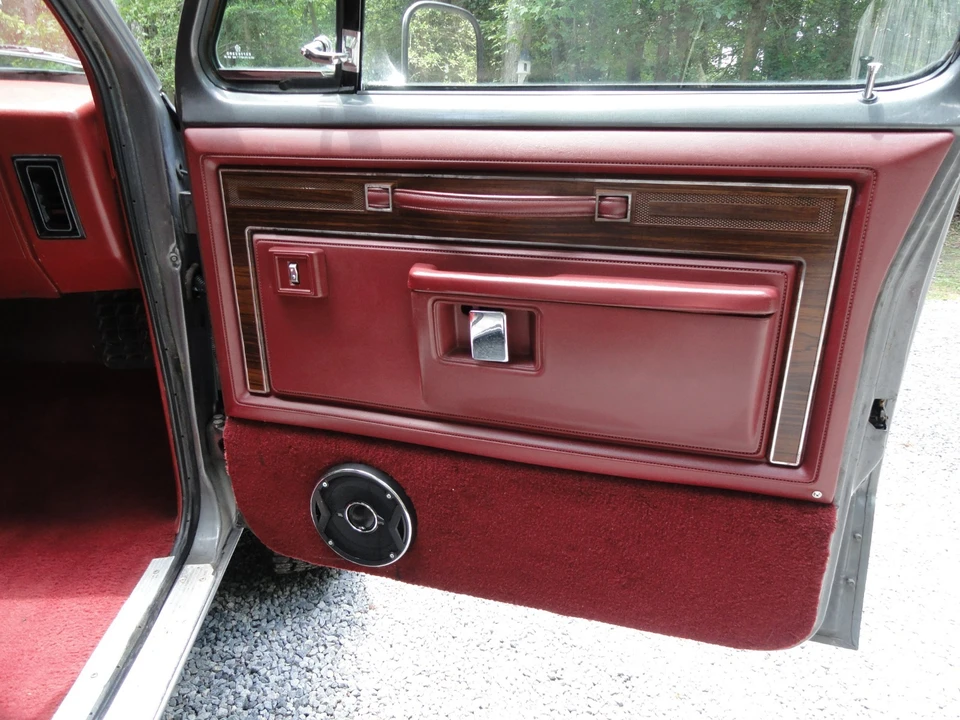 1985 Dodge Ramcharger - Image 25 of 31