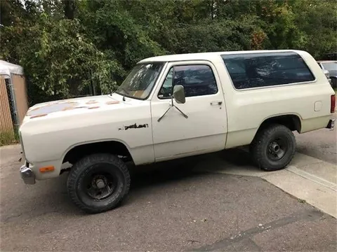 1985 Dodge Ramcharger 4x4