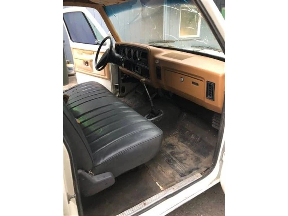 1985 Dodge Ramcharger - Image 8 of 16