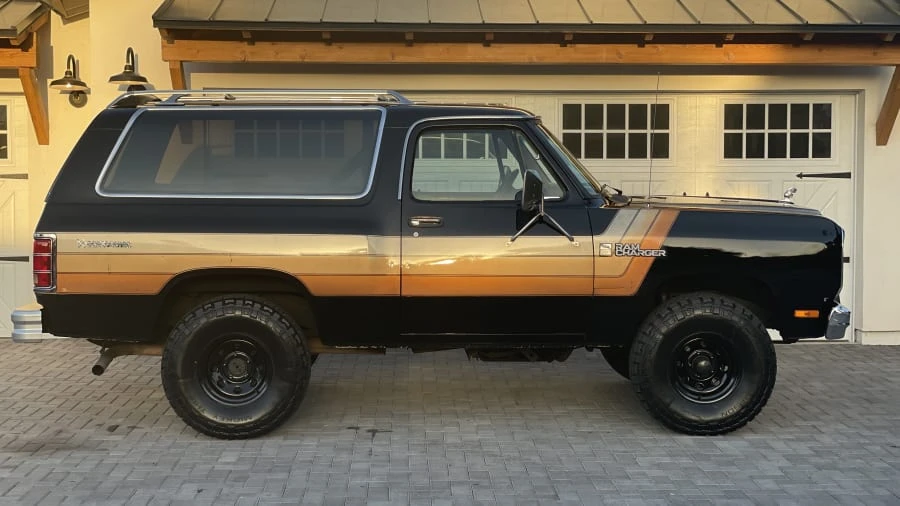 1985 Dodge Ramcharger - Image 3 of 31