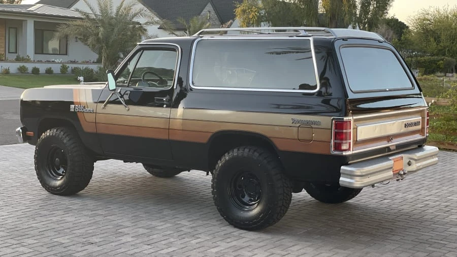 1985 Dodge Ramcharger - Image 4 of 31