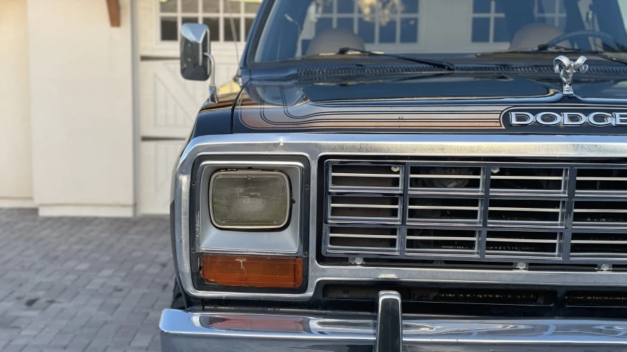 1985 Dodge Ramcharger - Image 10 of 31