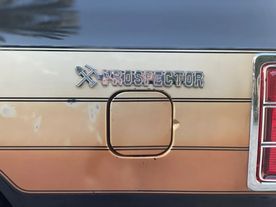 1985 Dodge Ramcharger - Image 13 of 31