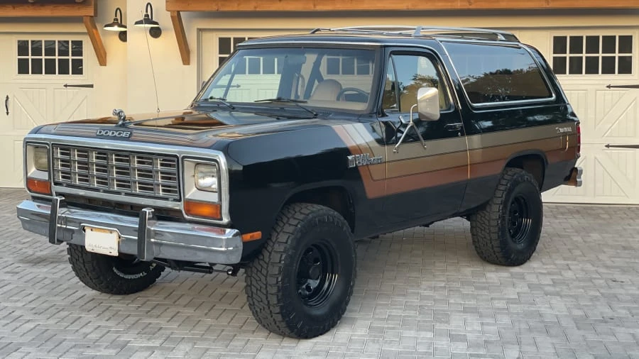1985 Dodge Ramcharger - Image 25 of 31