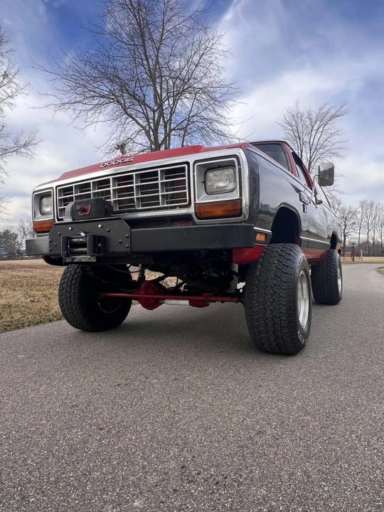 1985 Dodge Ramcharger - Image 11 of 31
