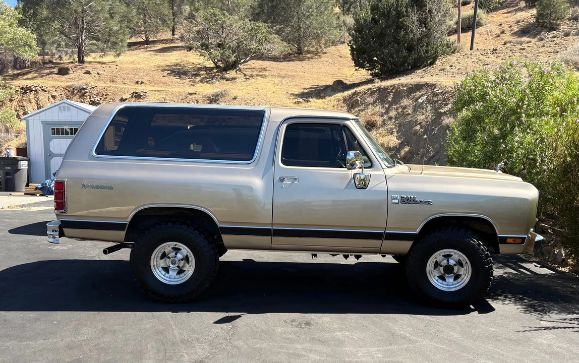 1985 Dodge Ramcharger - Image 21 of 31