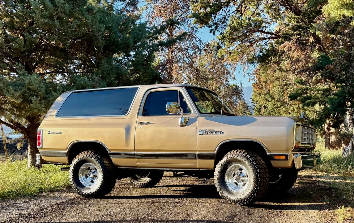 1985 Dodge Ramcharger - Image 25 of 31