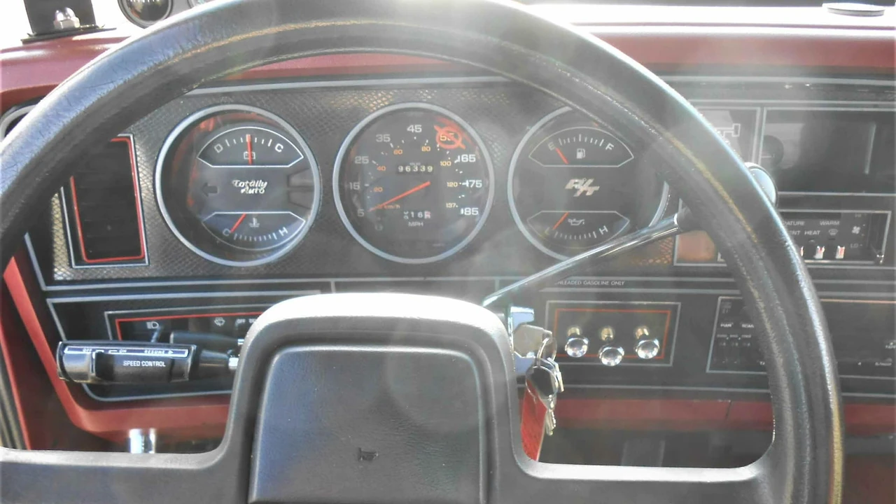 1985 Dodge Ramcharger - Image 11 of 24