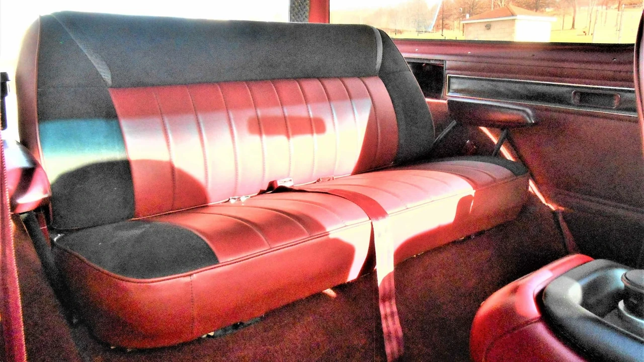 1985 Dodge Ramcharger - Image 15 of 24