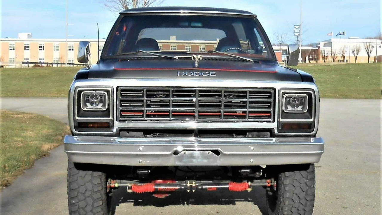 1985 Dodge Ramcharger - Image 21 of 24