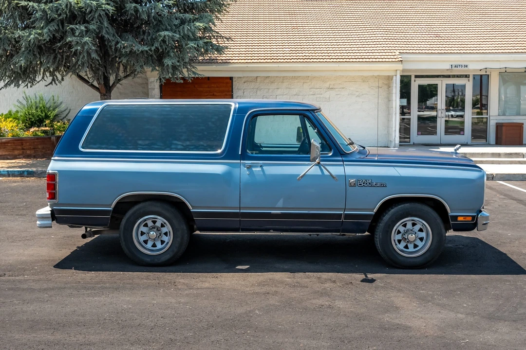 1985 Dodge Ramcharger - Image 8 of 31