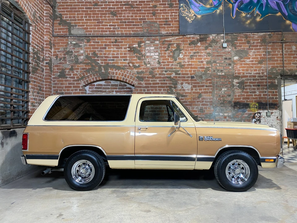 1985 Dodge Ramcharger - Image 22 of 31