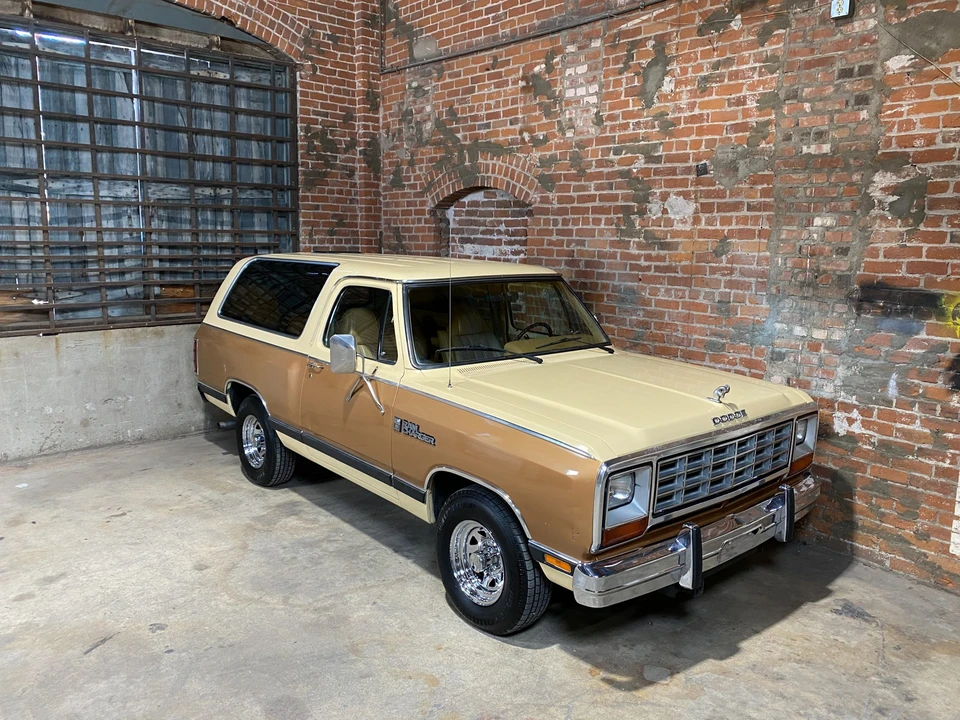 1985 Dodge Ramcharger - Image 25 of 31