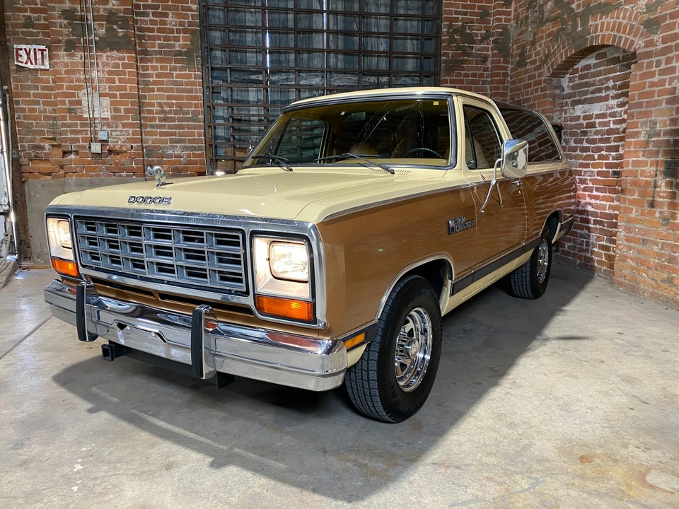 1985 Dodge Ramcharger - Image 6 of 31