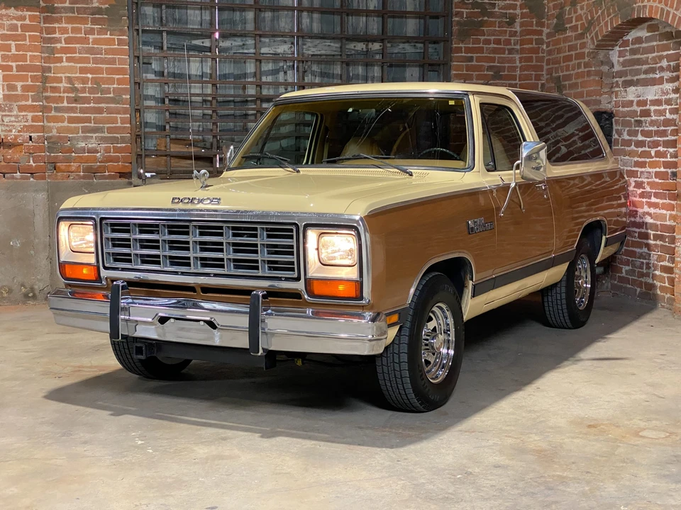 1985 Dodge Ramcharger - Image 4 of 31