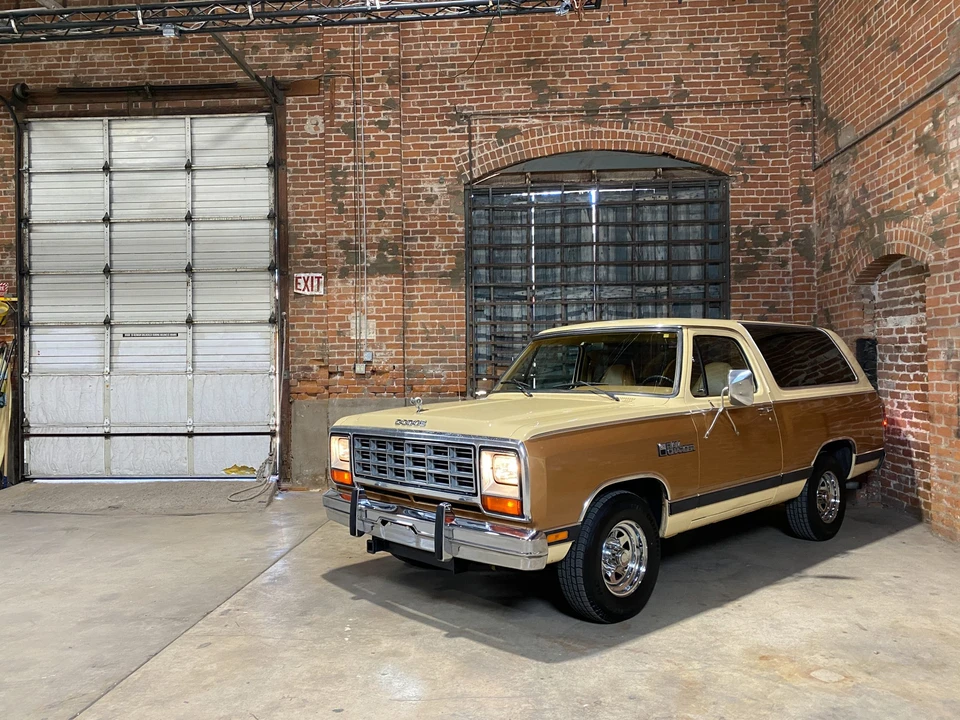 1985 Dodge Ramcharger - Image 10 of 31