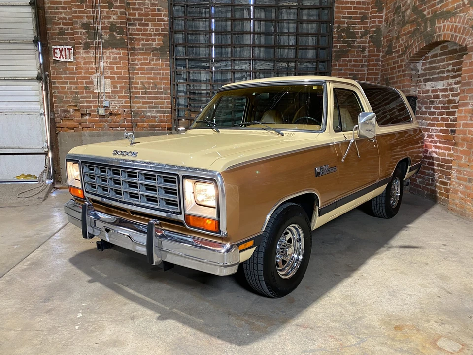 1985 Dodge Ramcharger - Image 7 of 31