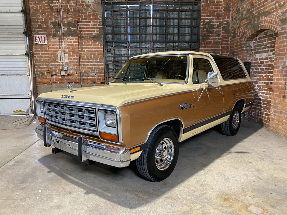 1985 Dodge Ramcharger - Image 8 of 31