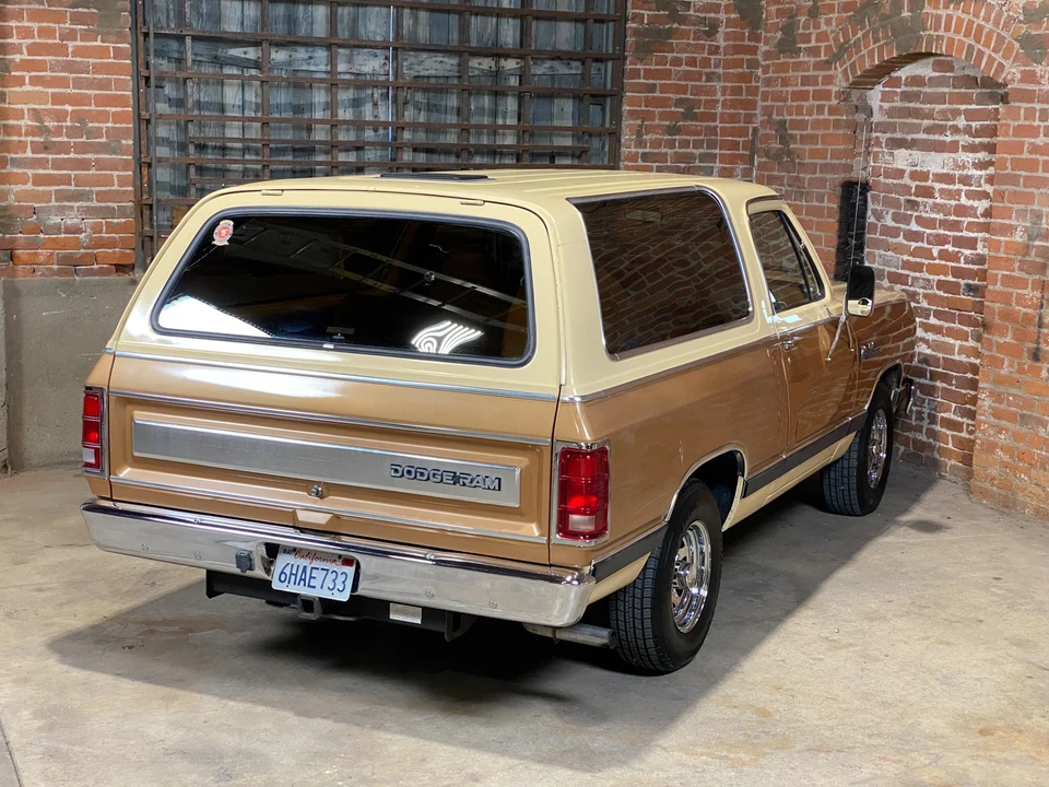 1985 Dodge Ramcharger - Image 20 of 31