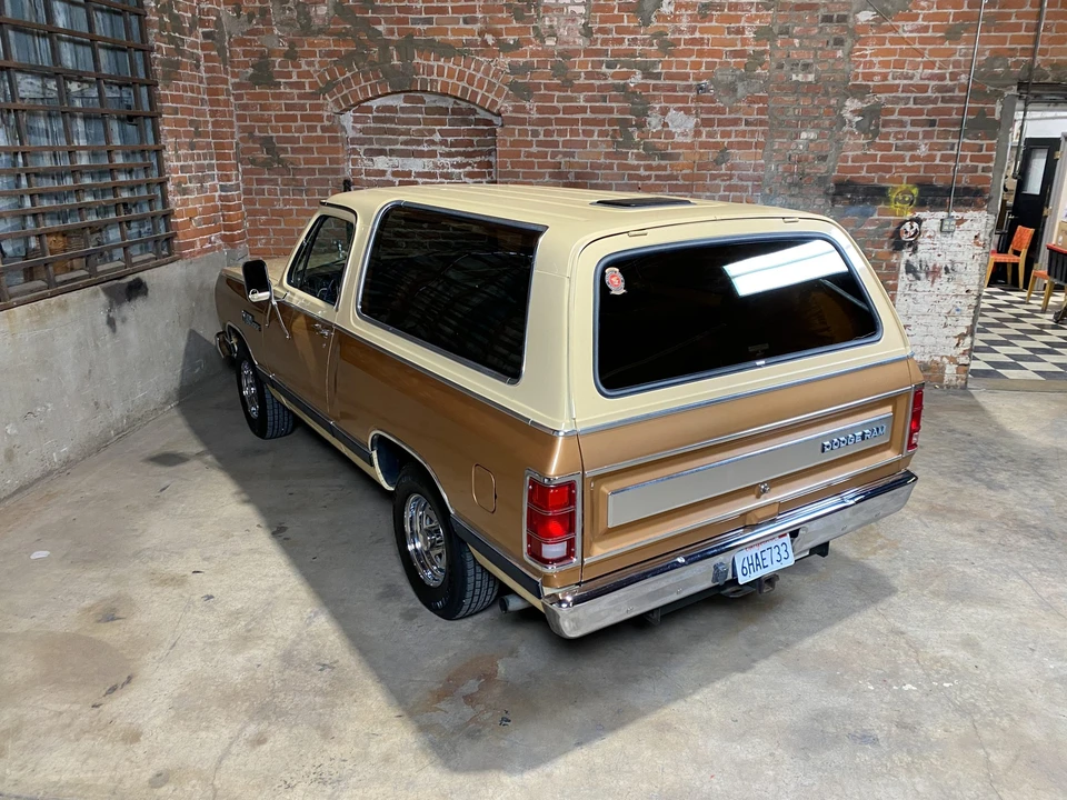 1985 Dodge Ramcharger - Image 18 of 31