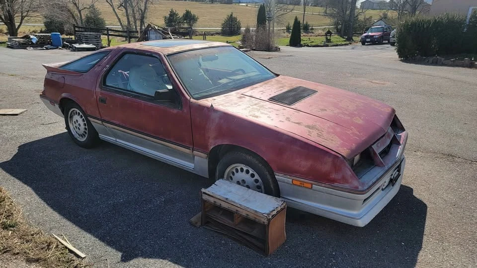 1985 Dodge Daytona - Image 3 of 9