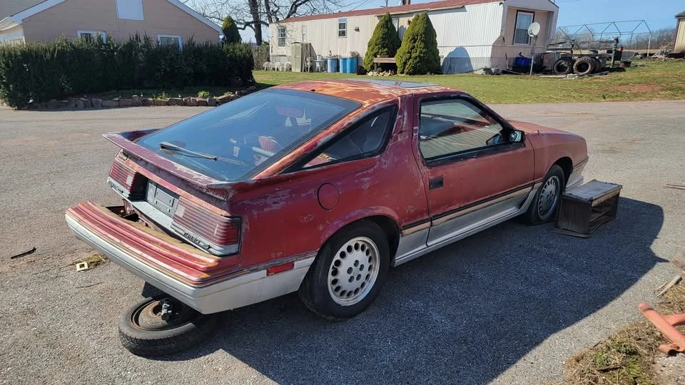 1985 Dodge Daytona - Image 4 of 9