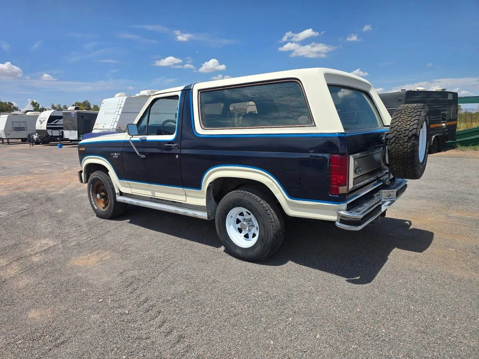 1985 Ford Bronco 3rd Gen - Image 3 of 10