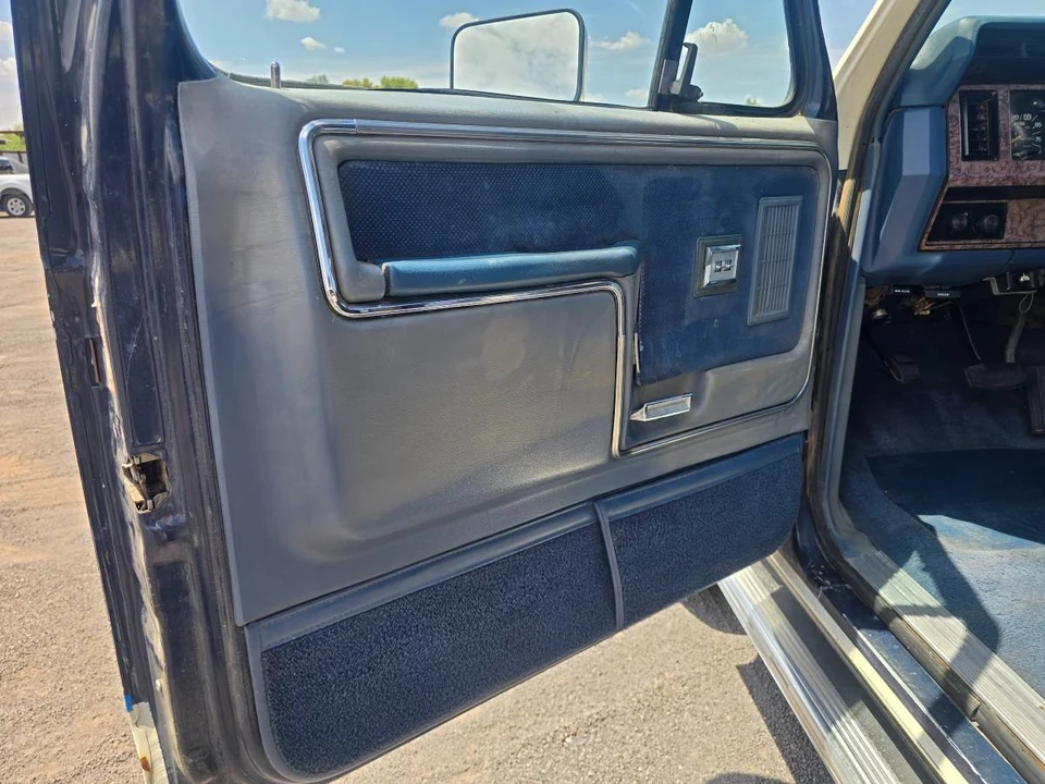 1985 Ford Bronco 3rd Gen - Image 4 of 9