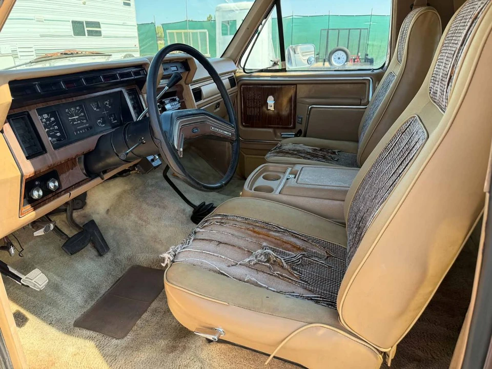 1985 Ford Bronco 3rd Gen - Image 5 of 11