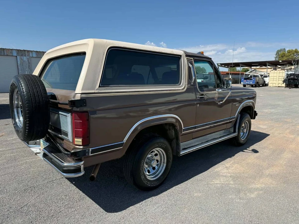 1985 Ford Bronco 3rd Gen - Image 3 of 11
