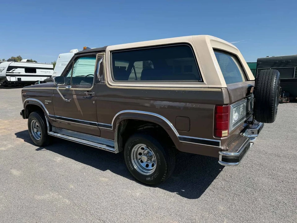 1985 Ford Bronco 3rd Gen - Image 4 of 11