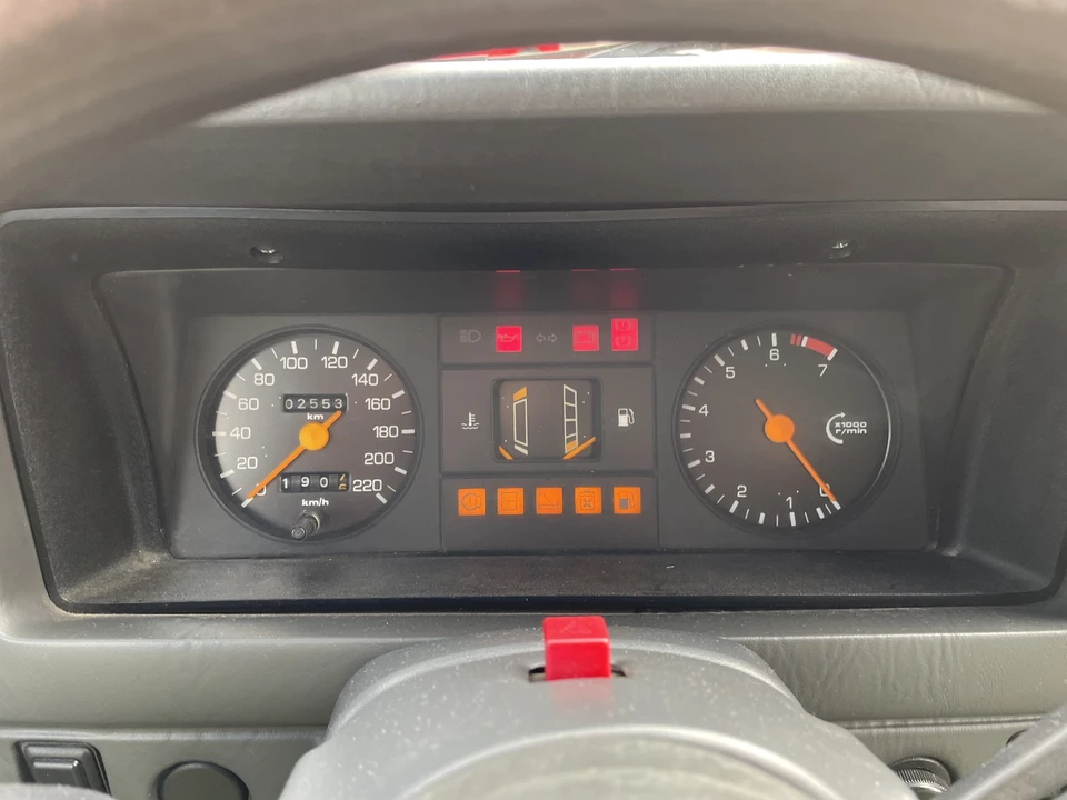 1985 Ford Escort - Image 14 of 31