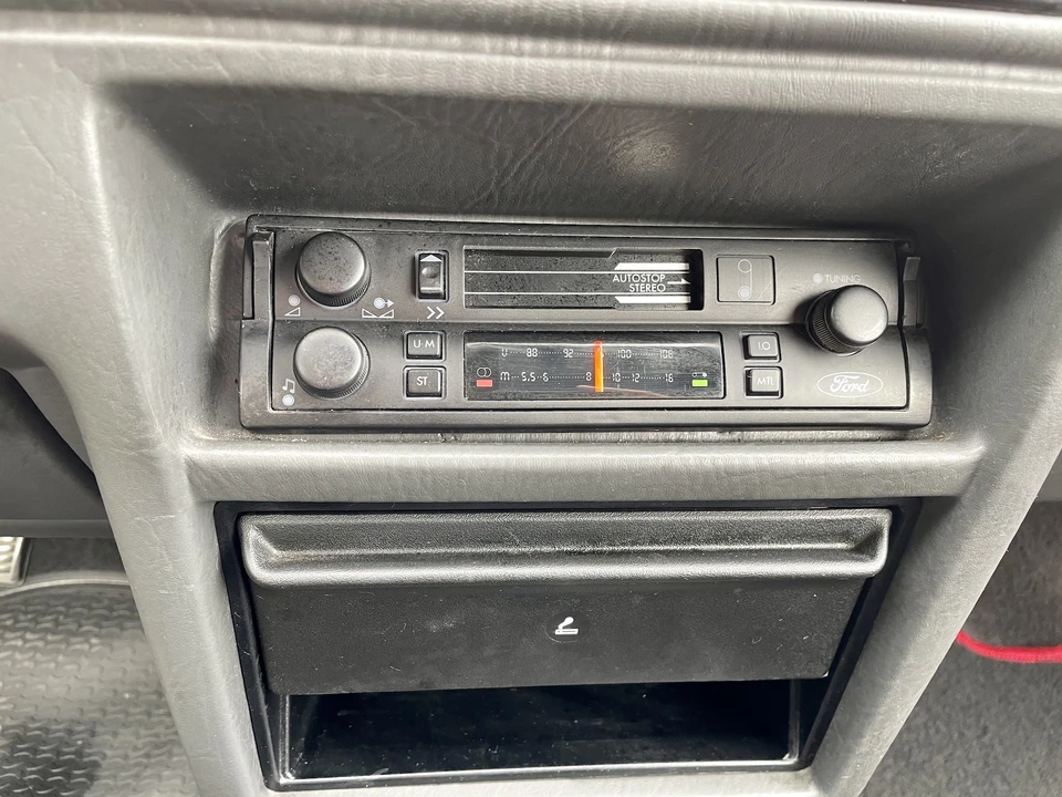 1985 Ford Escort - Image 9 of 31