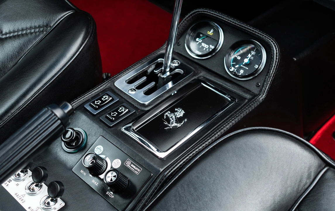 1985 Ferrari 308 GTB QV - Image 24 of 31
