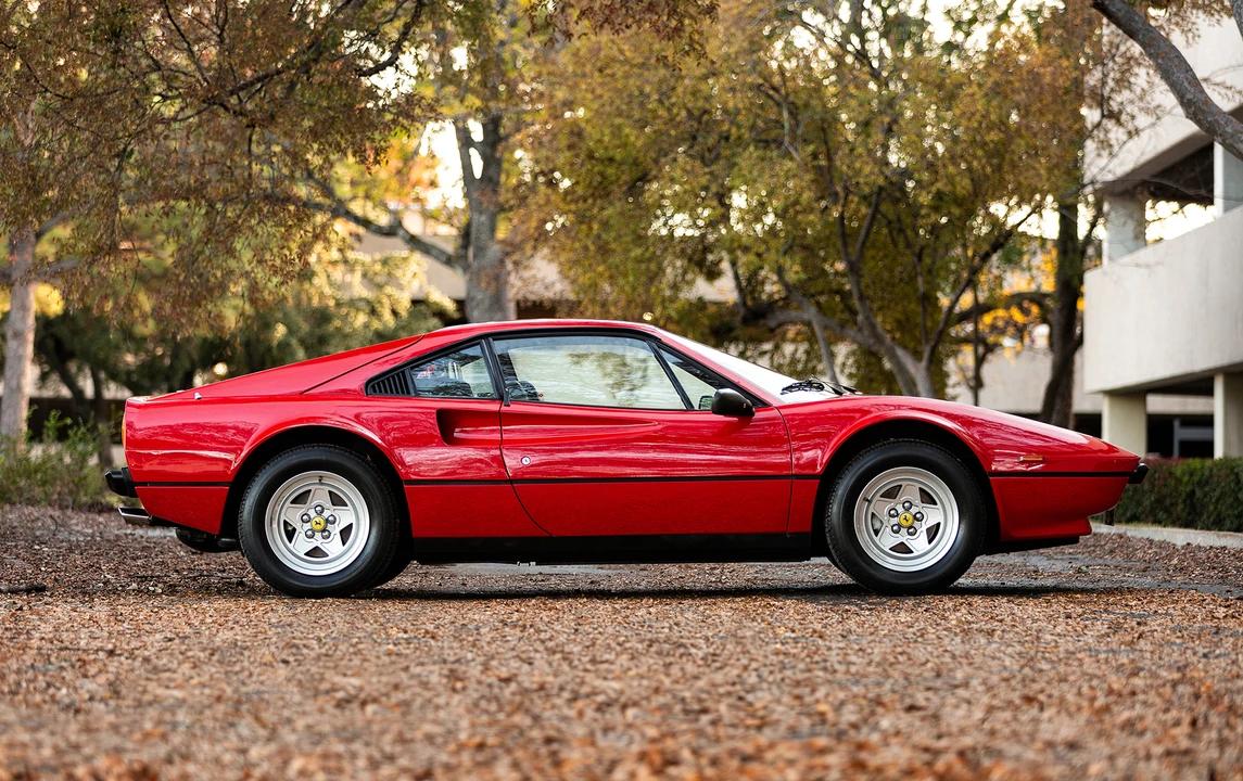 1985 Ferrari 308 GTB QV - Image 2 of 31