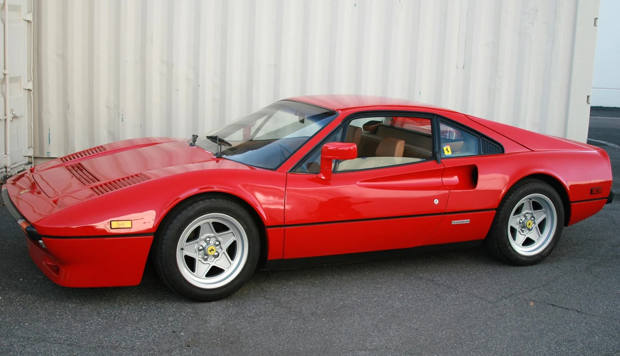 1985 Ferrari 308 GTB QV - Image 10 of 31