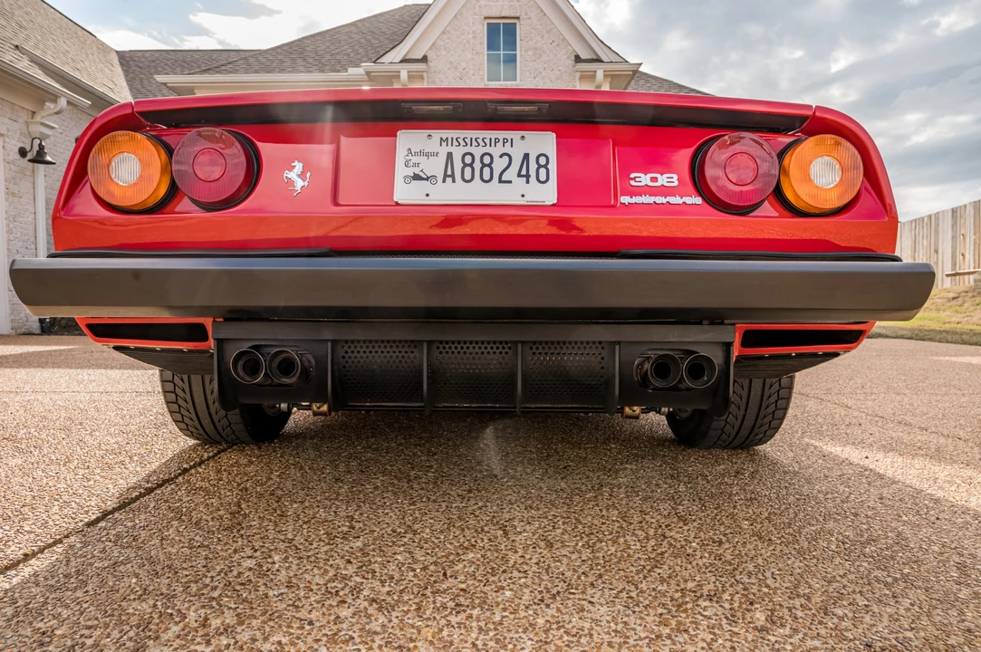 1985 Ferrari 308 GTB QV - Image 16 of 31