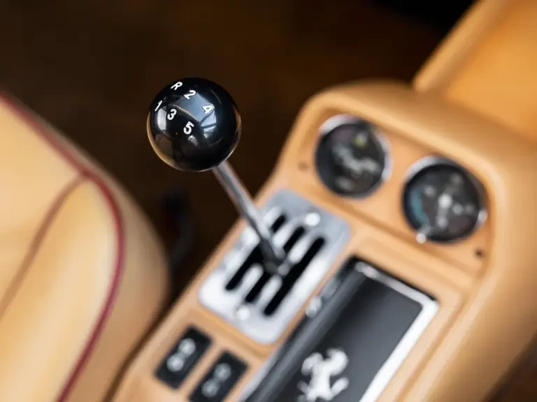 1985 Ferrari 308 GTB QV - Image 17 of 31